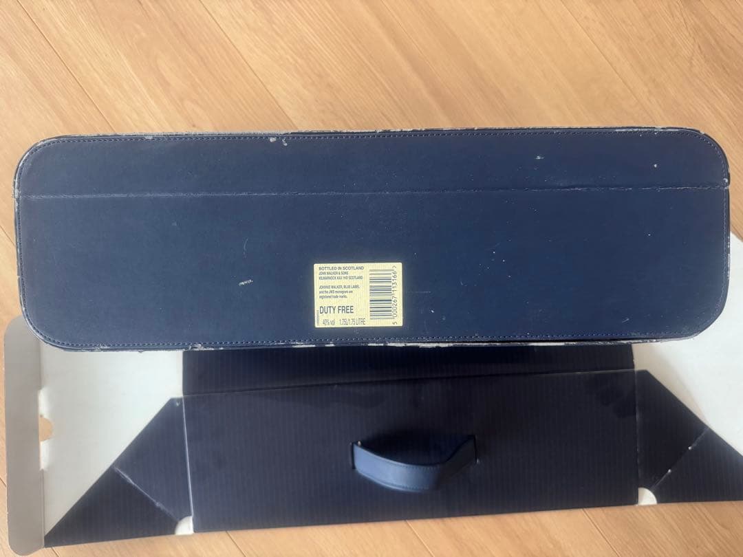 ジョニーウォーカー　ブルーラベル　豪華化粧ケース　1750ml