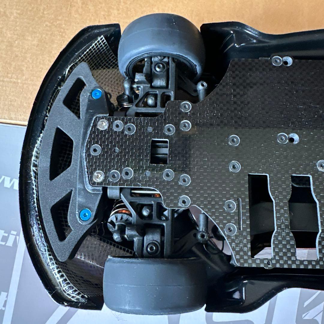 Active A21C SS レッド/ホワイト M-シャーシ