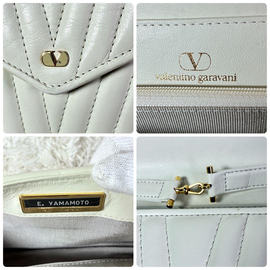 ヴァレンティノ ガラヴァーニ Vステッチ キルティング レザー ショルダーバッグ