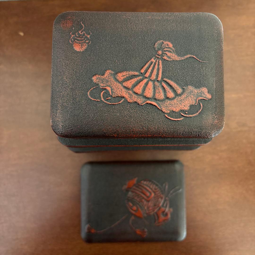 昭和レトロ 漆器 三段重 重箱 角重 民芸文様 蓋なしあり　宝箱　シール入れ