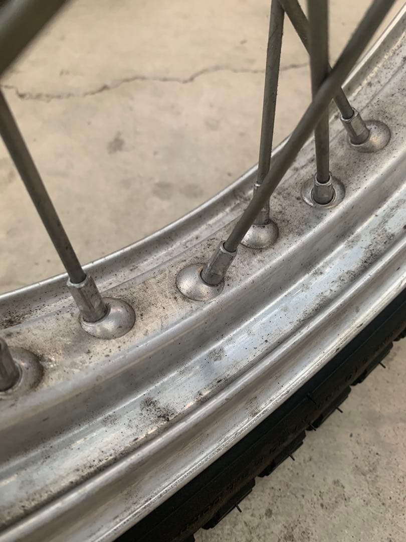 スターハブ　Hリム　18インチ　タイヤ付き　ハーレー ビンテージ