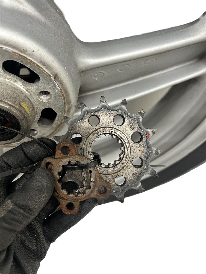 ZRX400実働から取り外し180太足　スイングアーム、前後ホイールその他セット