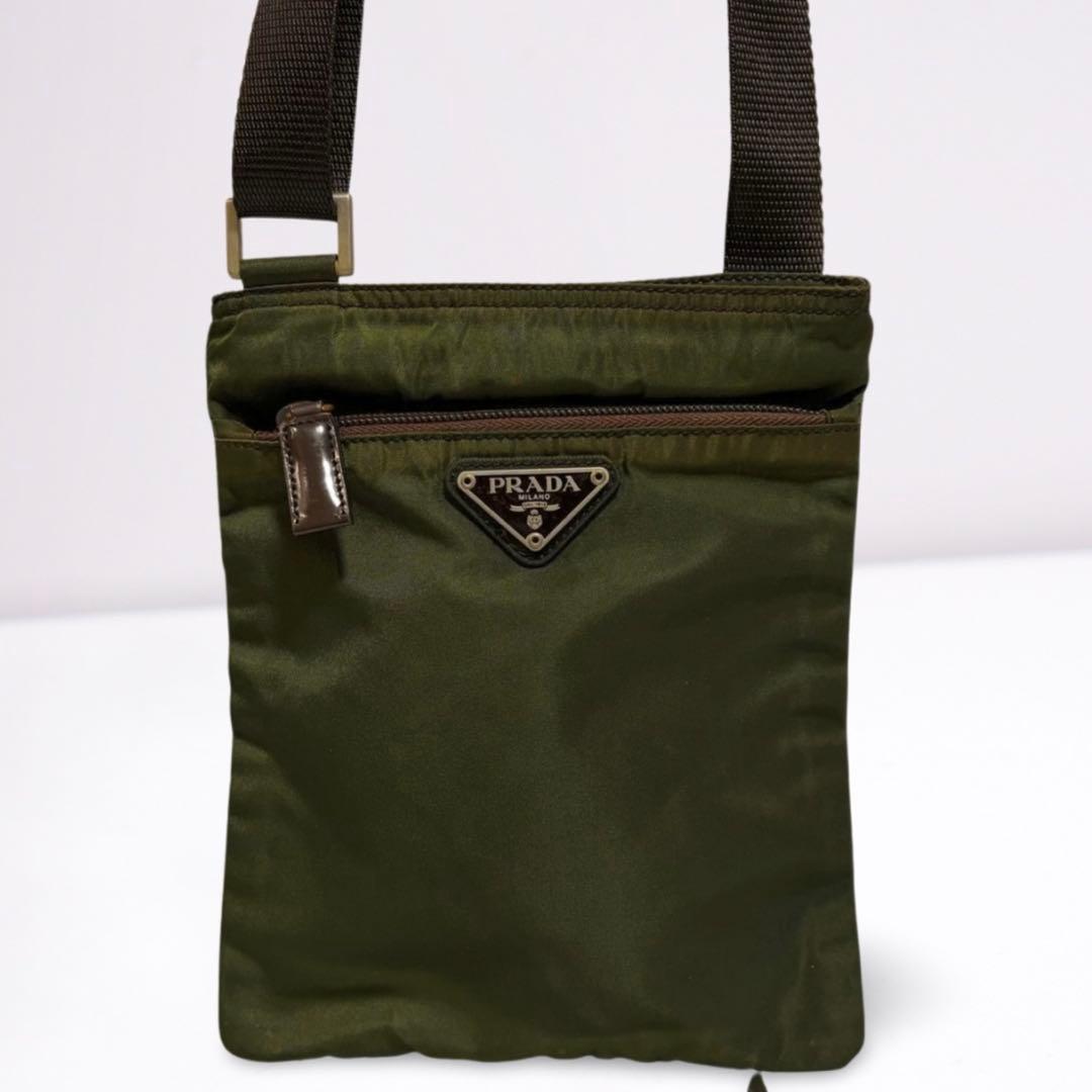 【正規品】プラダ PRADA ショルダーバッグ 三角ロゴ カーキ系 男女兼用