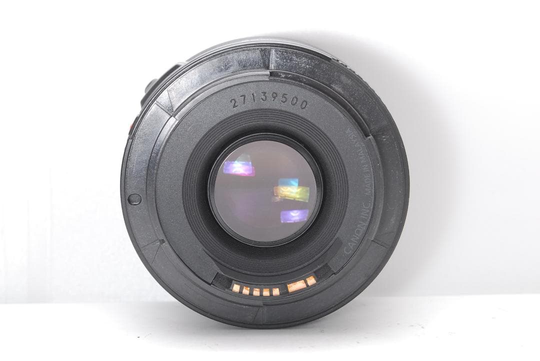 背景ボケが簡単に　大人気単焦点レンズ　Canon EF 50mm Ⅱ F1.8