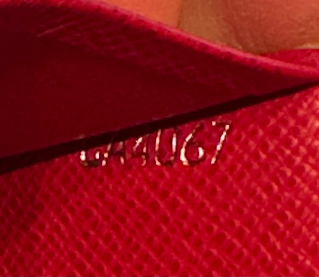 新品同様 LOUIS VUITTON エピレザー 名刺入れ ルージュ（レッド系）