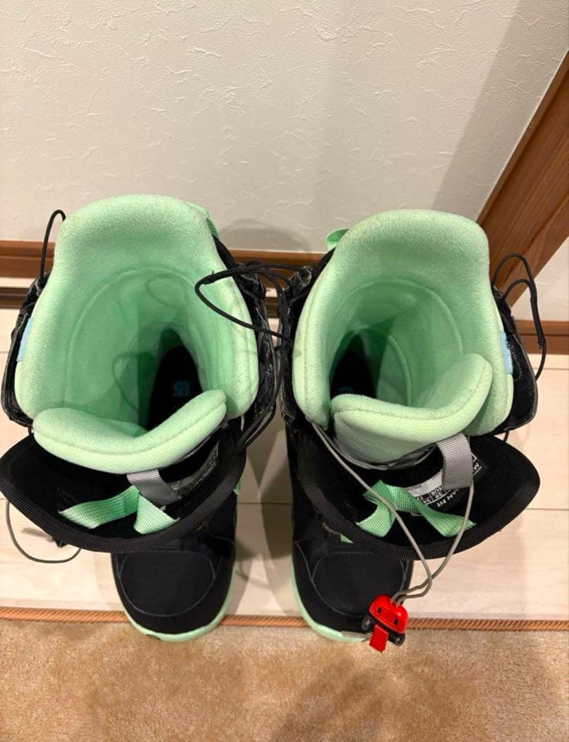 BURTON　バートン○MINT ASIAN FIT 24.5cm（女性用）