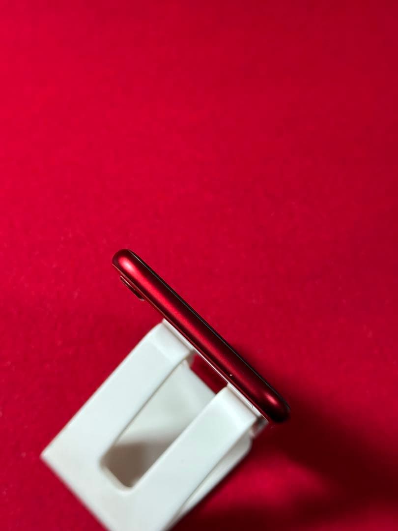 【7568】iPhone SE3第3世代レッド 128GB simフリー