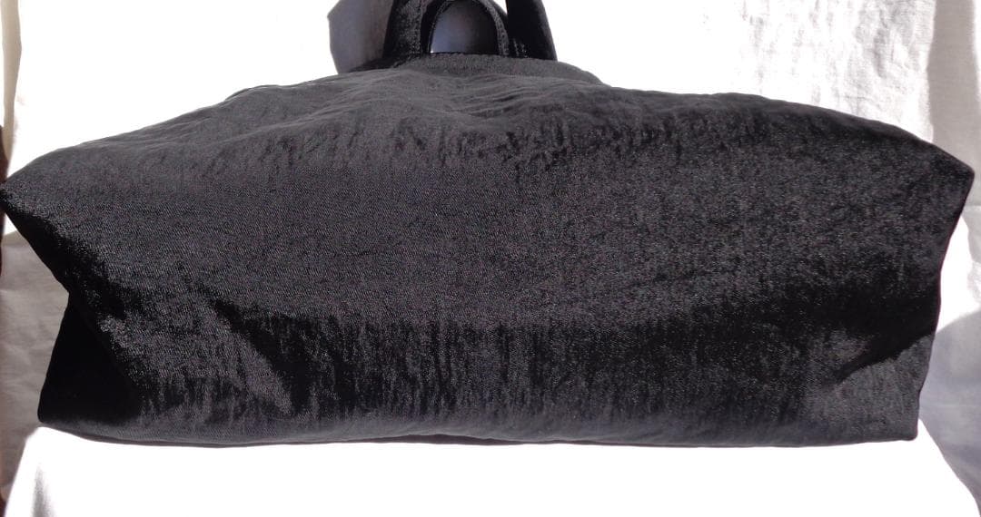 美品 ITTIイッチ Annie Puffer Madison Bag ブラック