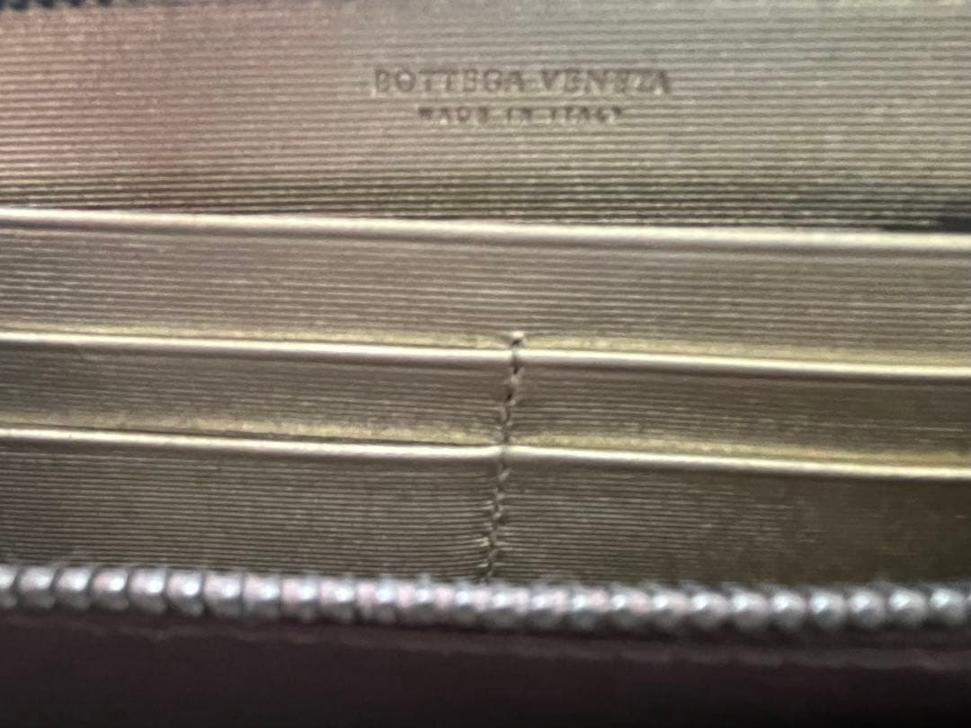 Bottega Veneta 幸運のゴールド長財布