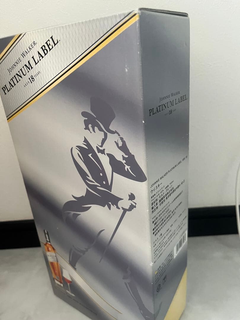 【終売品 未開封 】ジョニーウォ−カー プラチナムラベル 18年