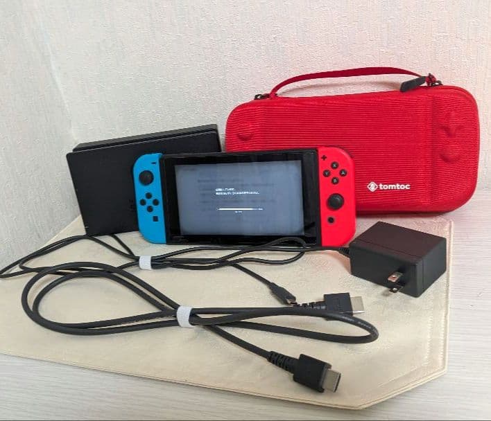 Nintendo Switch 本体 SDカード内蔵 専用ケース付き
