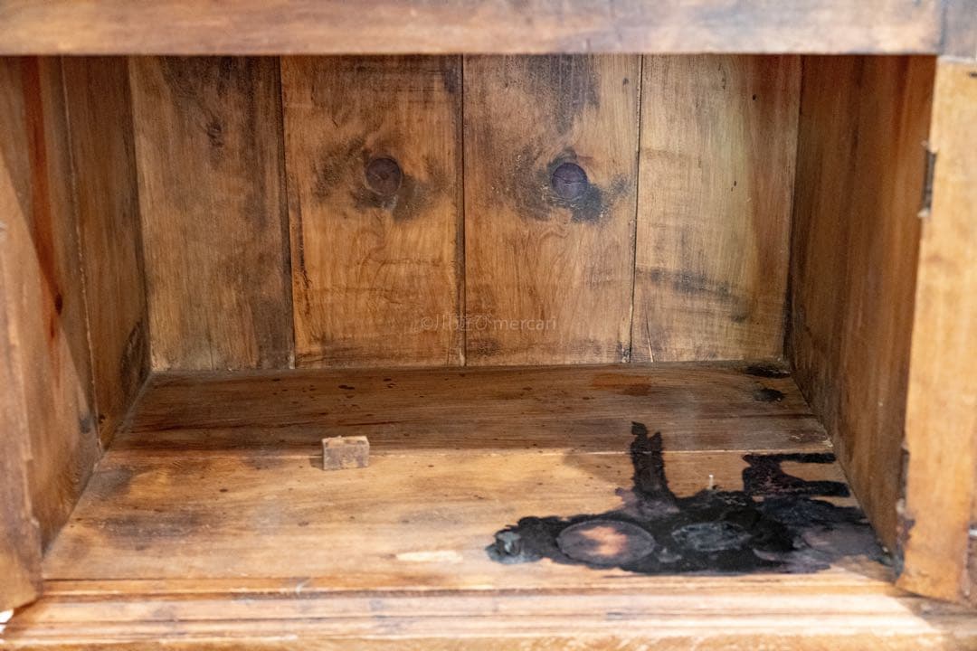 ヨーロッパ　アンティーク剥離家具　無垢 飾り棚 ディスプレイ キャビネット食器棚