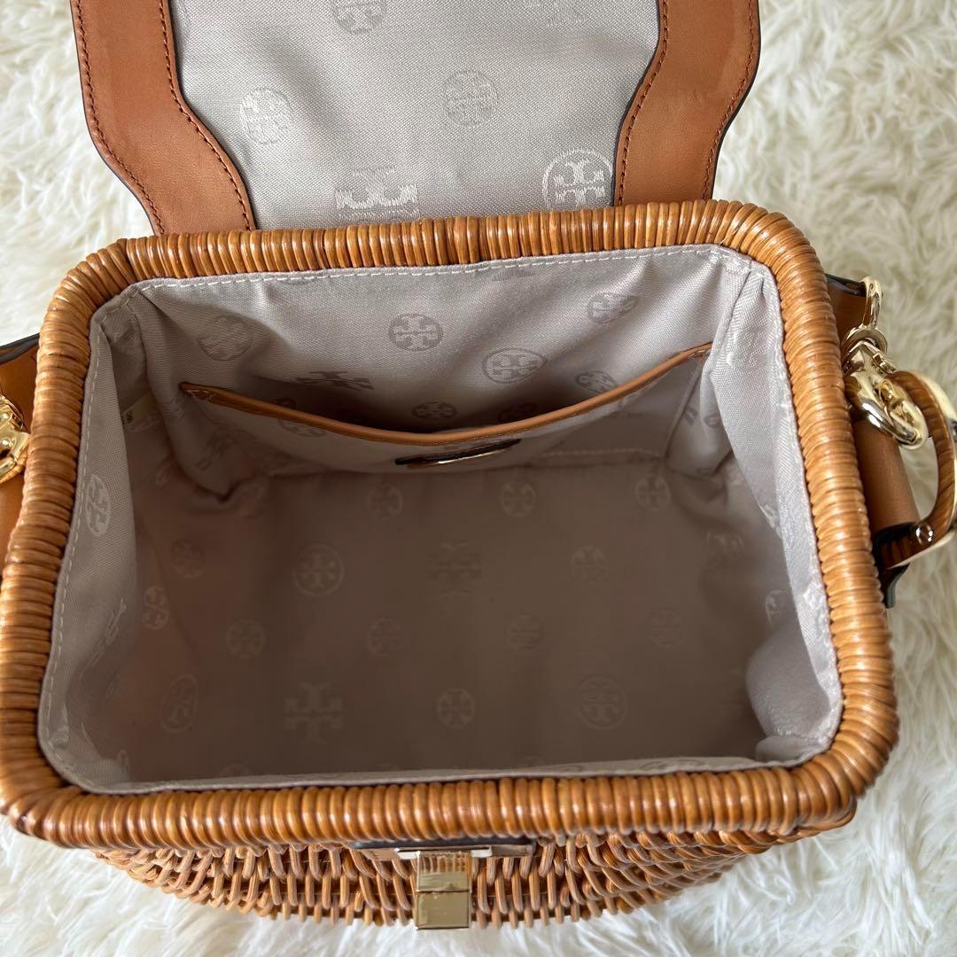 トリーバーチ かごバッグ ハンドバッグ バッグ　ナチュラルラタン