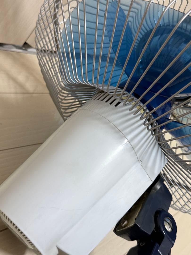 【Hellstar 】TOSHIBA 壁掛け扇風機 W-30SB