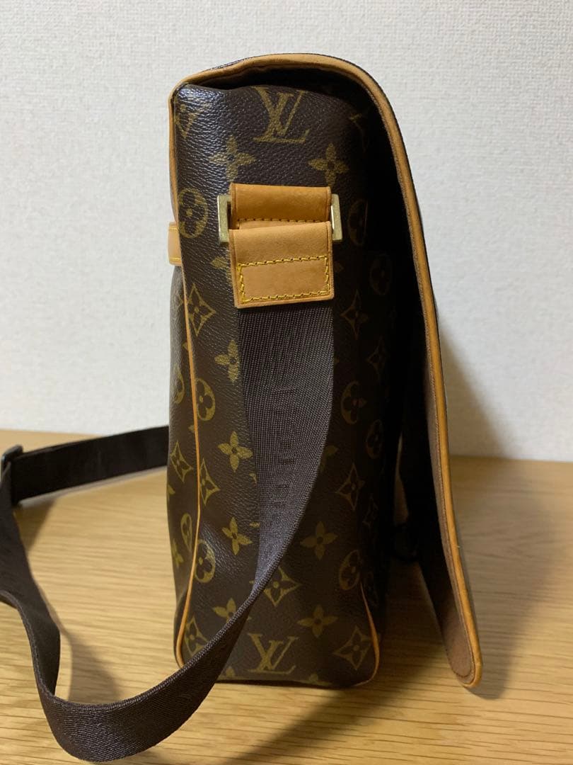 ルイ・ヴィトン　モノグラム　アベス　M45257 ショルダーバッグ