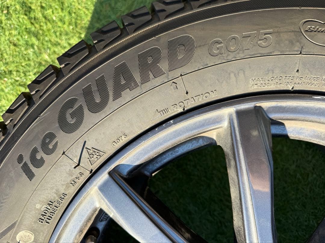 M*J様 タイヤホイールセット225/60R17