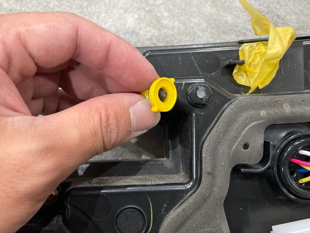 レヴォーグVNバレンティ テールランプ