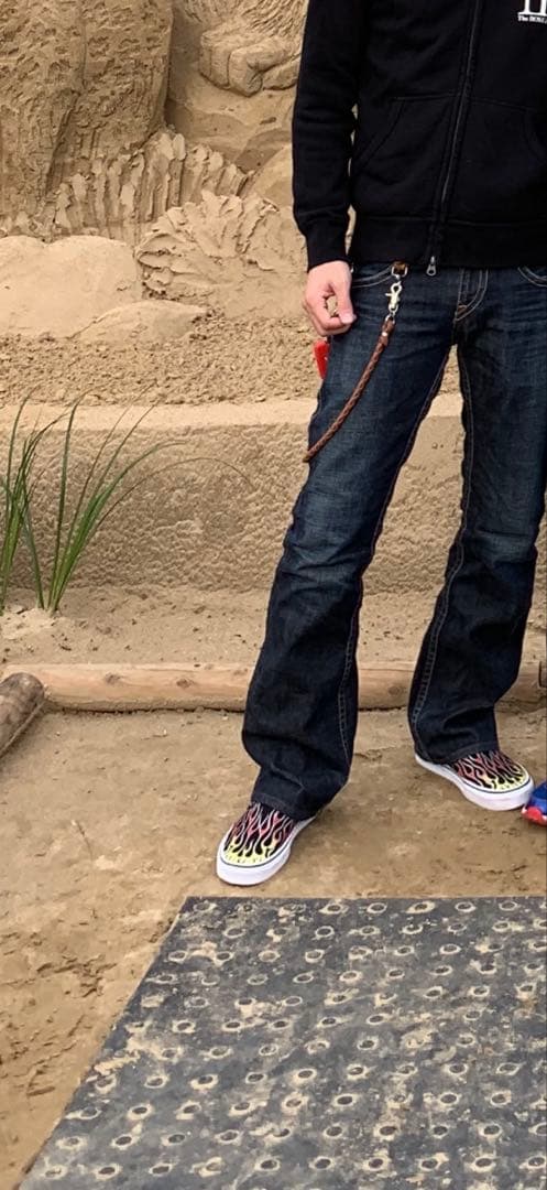 TRUE RELIGION JOEY BIG Tフレア デニム 28インチ