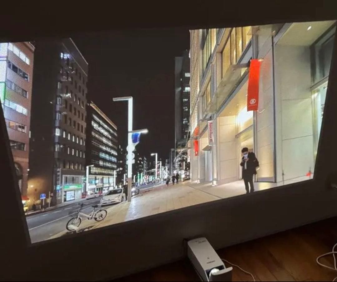 LG Cine Beam Laser HF85LSR 超短焦点プロジェクタ