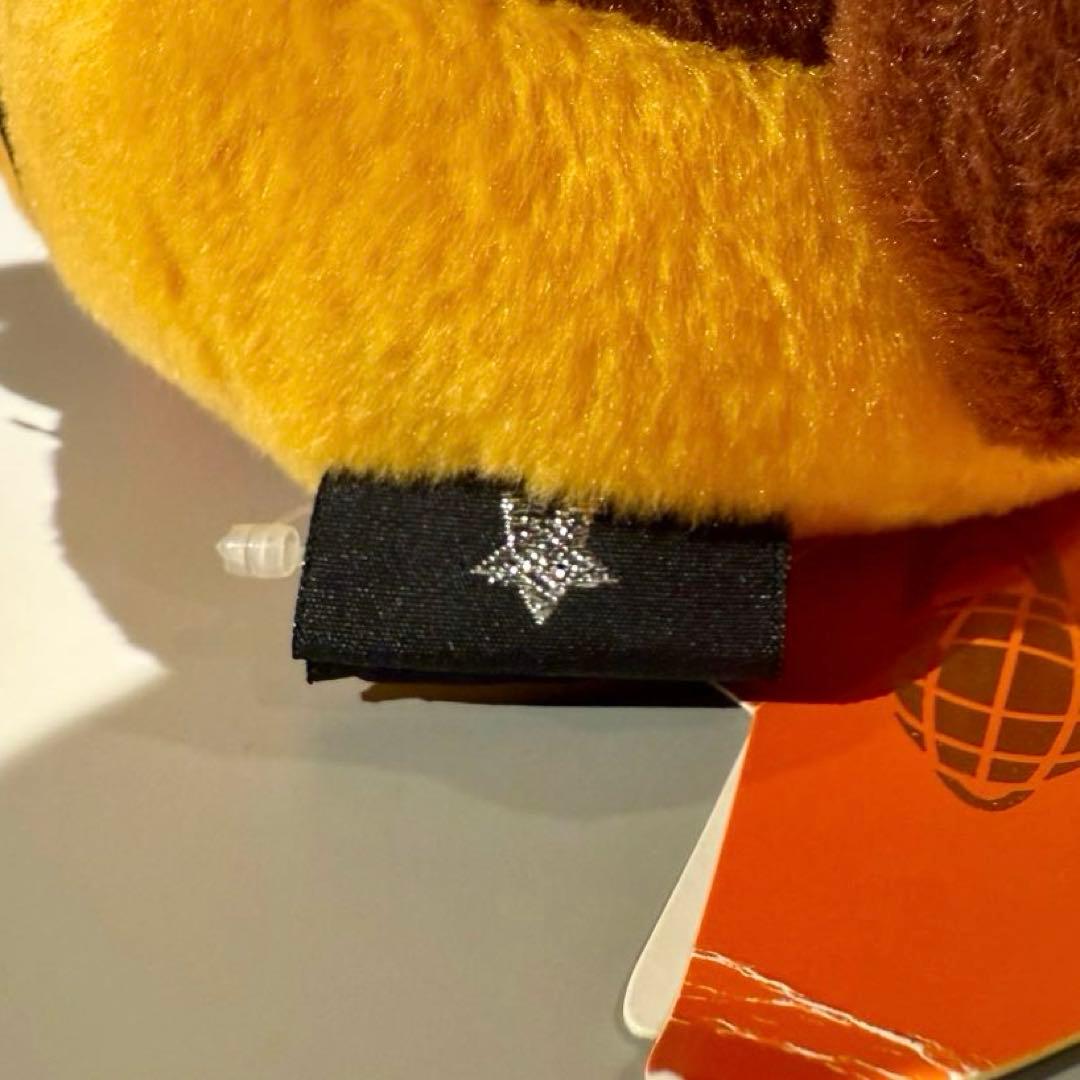 【BEAMS35周年 × Pokémon】色違いピカチュウぬいぐるみ