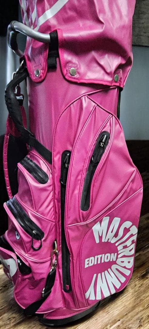 niyu送MASTER BUNNY EDITION キャディバッグ ピンク