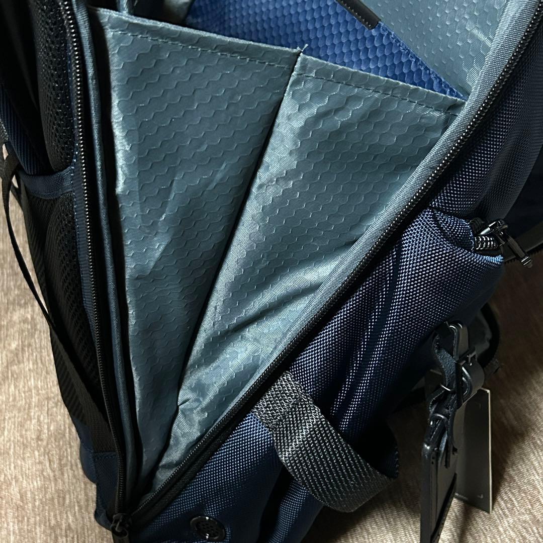 未使用　タグ付き　TUMI ALPHA3 リュック　PC A4サイズ 収納可能