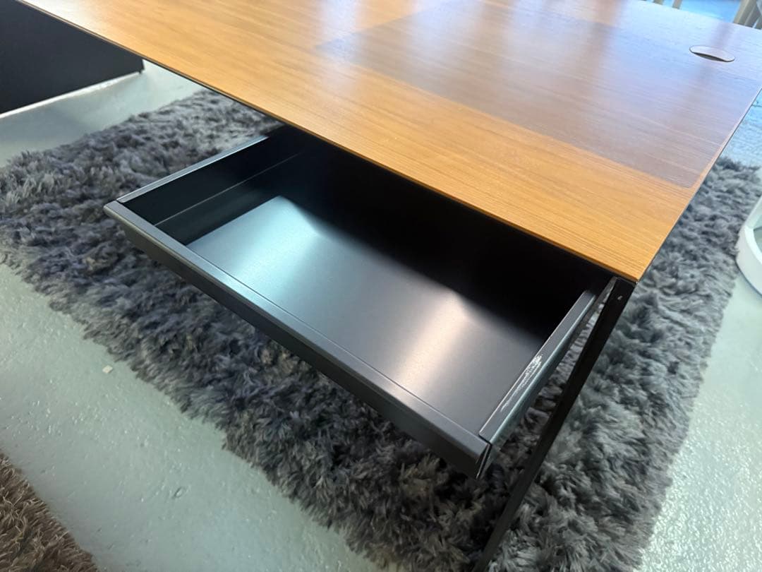 カッシーナ　デスク　w220cm