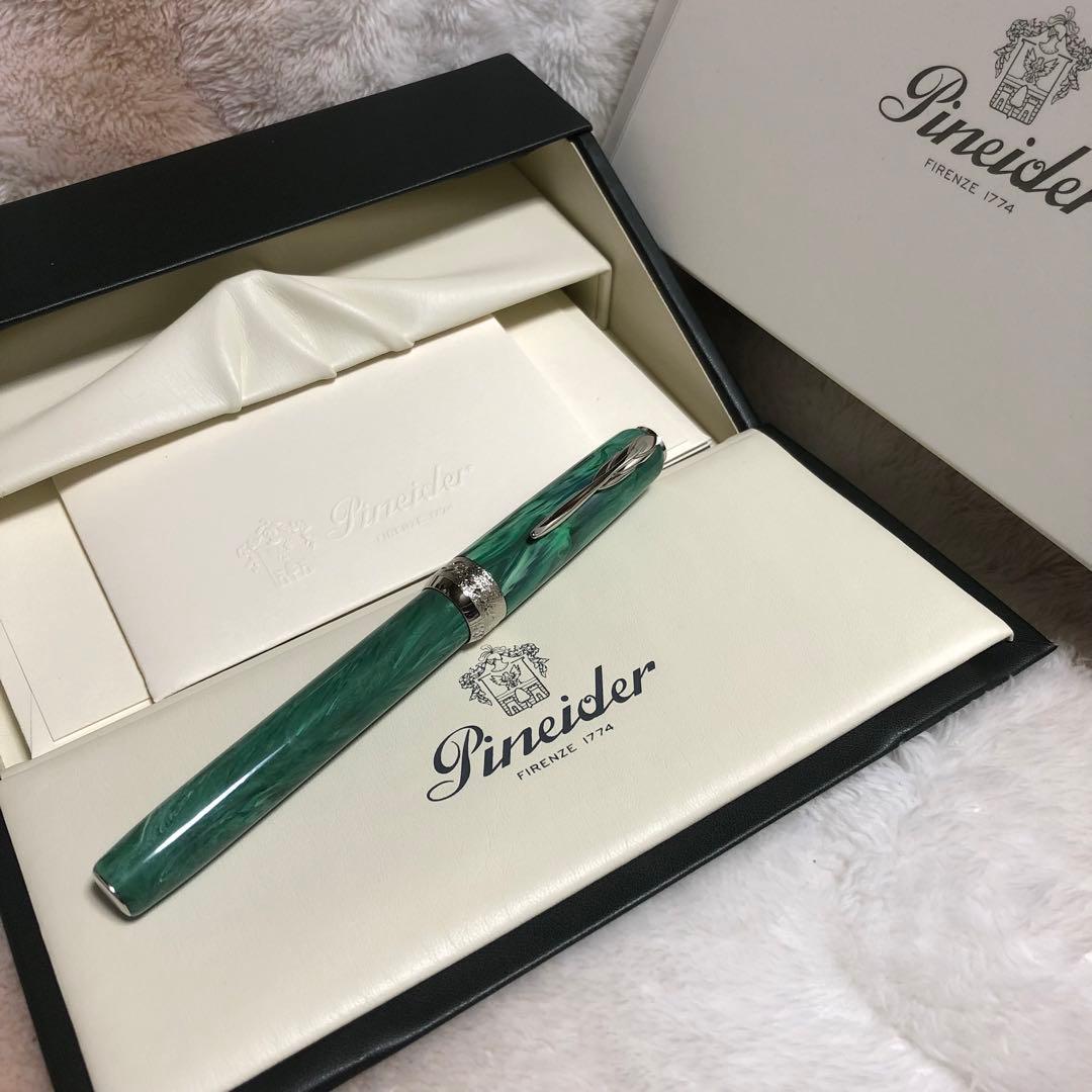 新品未使用 廃番 ピナイダー ジェムストーン 万年筆 マカライトグリーン ニブF