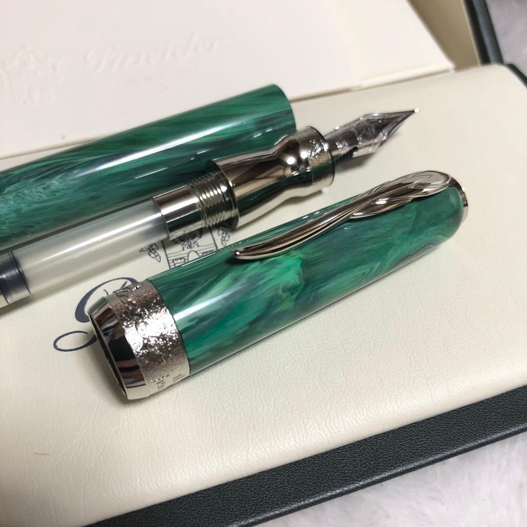 新品未使用 廃番 ピナイダー ジェムストーン 万年筆 マカライトグリーン ニブF