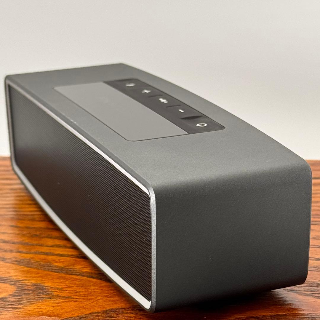 BOSEのポータブルスピーカー「SoundLink Mini II」本体のみです