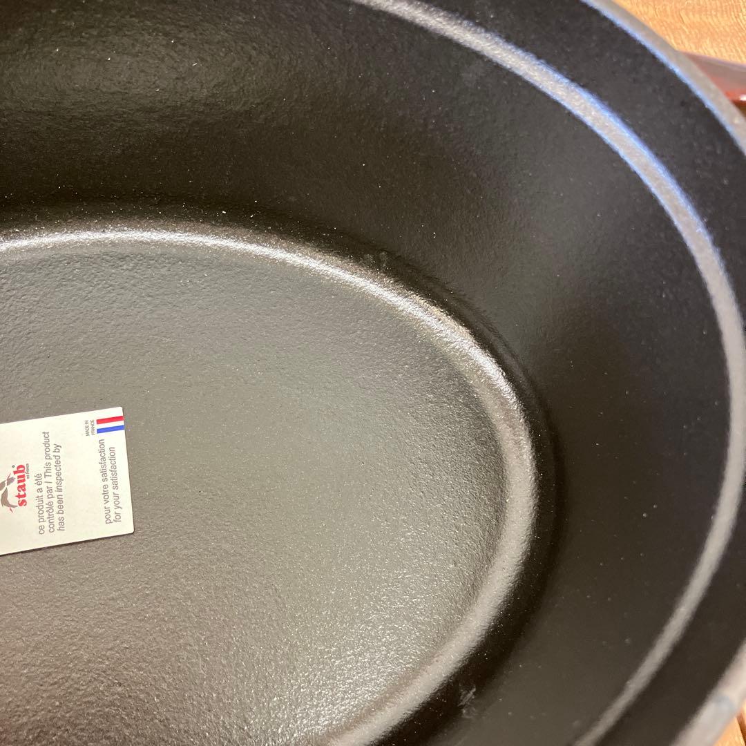 ストウブ staub ココット オーバル ホーロー鍋 ミルクパン 箱付き