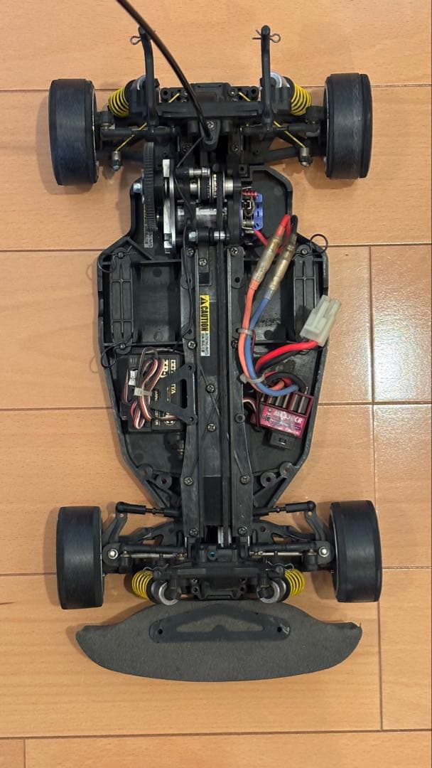 TA04ドリフト仕様　充放電機付き