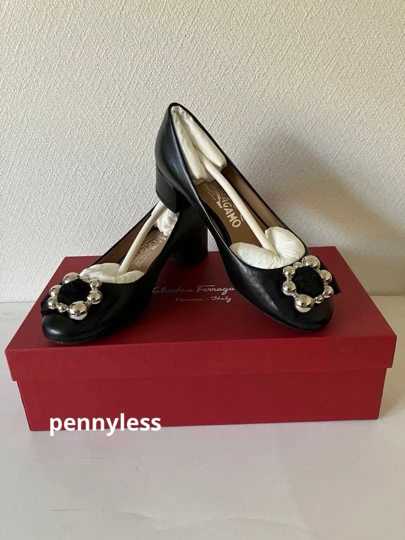 レア！フェラガモ パンプス シルバー金具 カーフレザー フラットシューズ　5