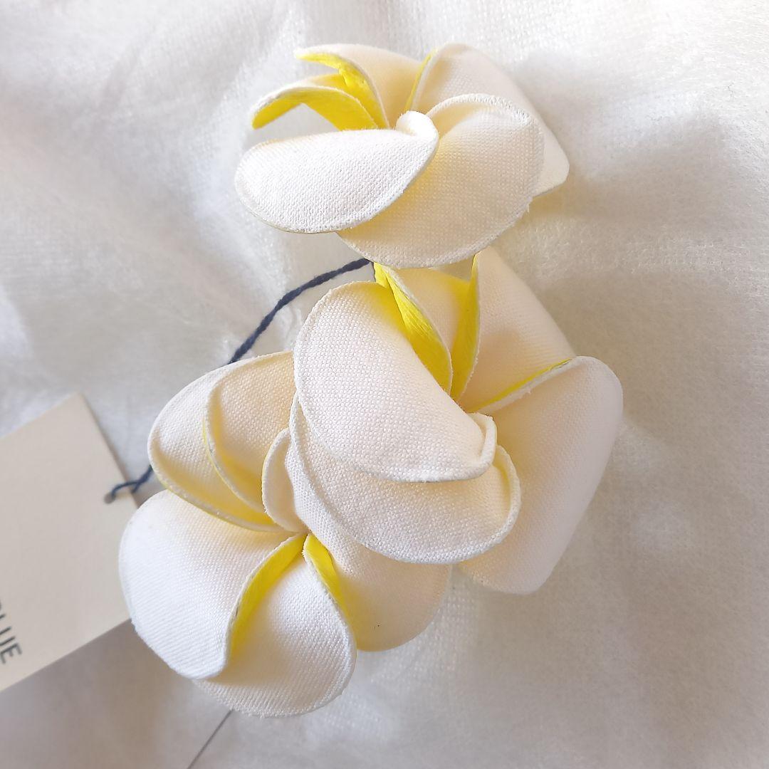 未使用 コサージュピンブローチ ホワイトイエロー マディソンブルー アクセサリー