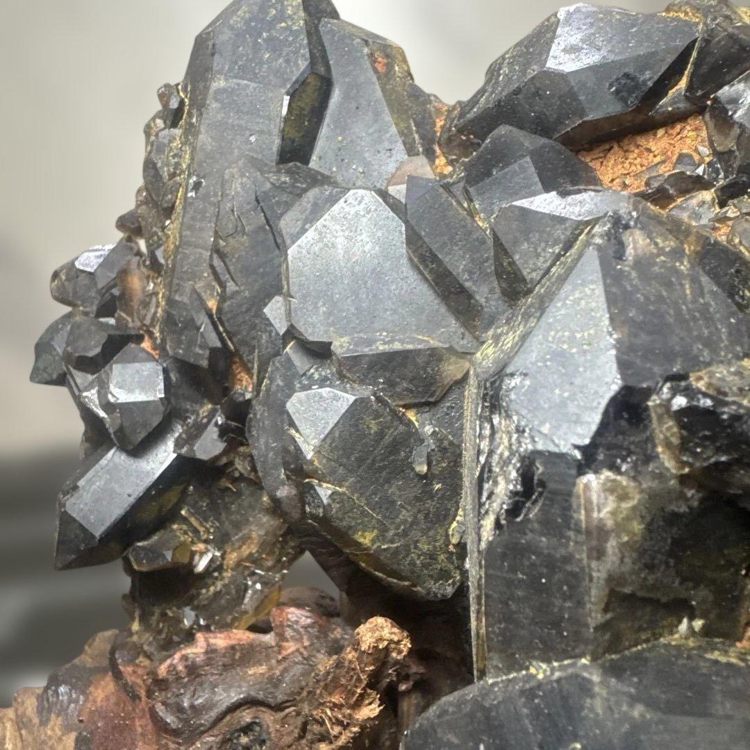 【高品質】山東省産 モリオン 原石 クラスター 台座付 書斎整理品