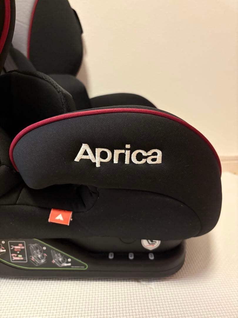 Aprica　フォームフィット AB　チャイルド＆ジュニアシート　ISOFIX