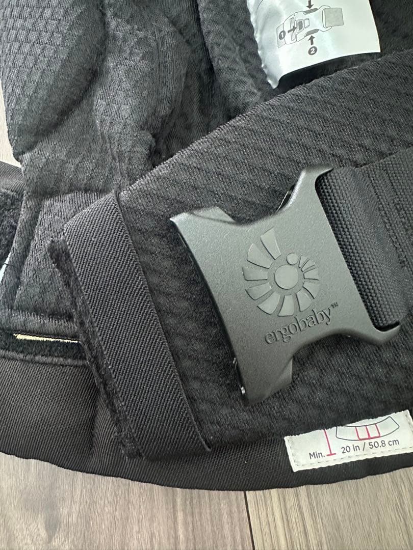 エルゴ オムニブリーズ OMNI メッシュ エルゴベビー 抱っこ紐 ブラック 黒
