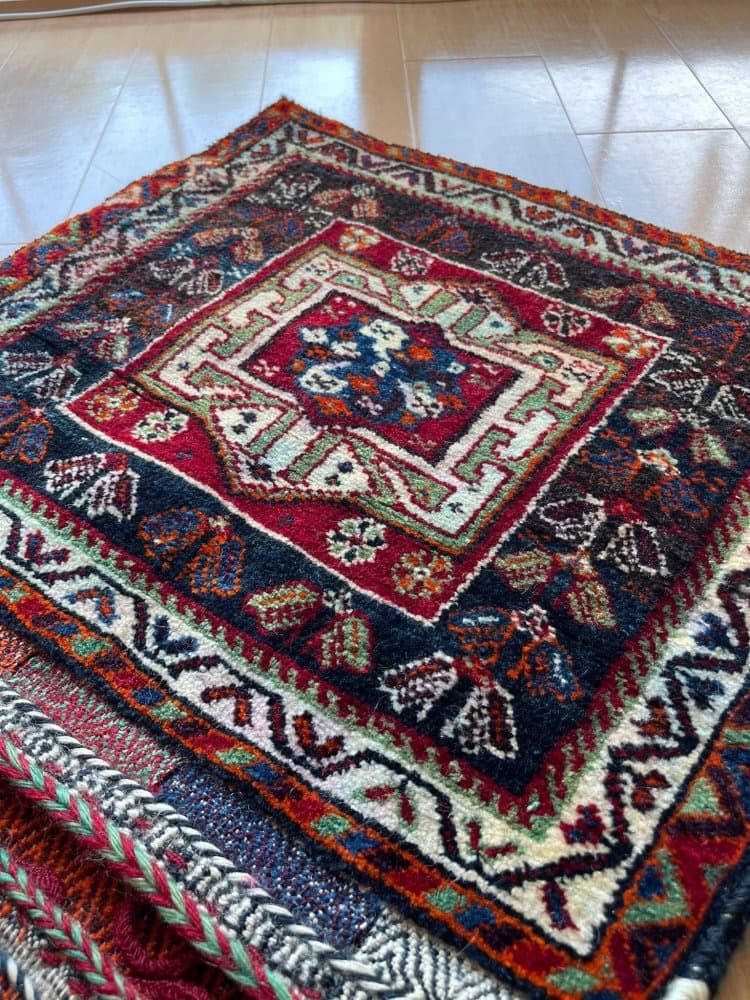 Collection 遊牧民の必需品　へイベ　カシュカイ　114x62cm