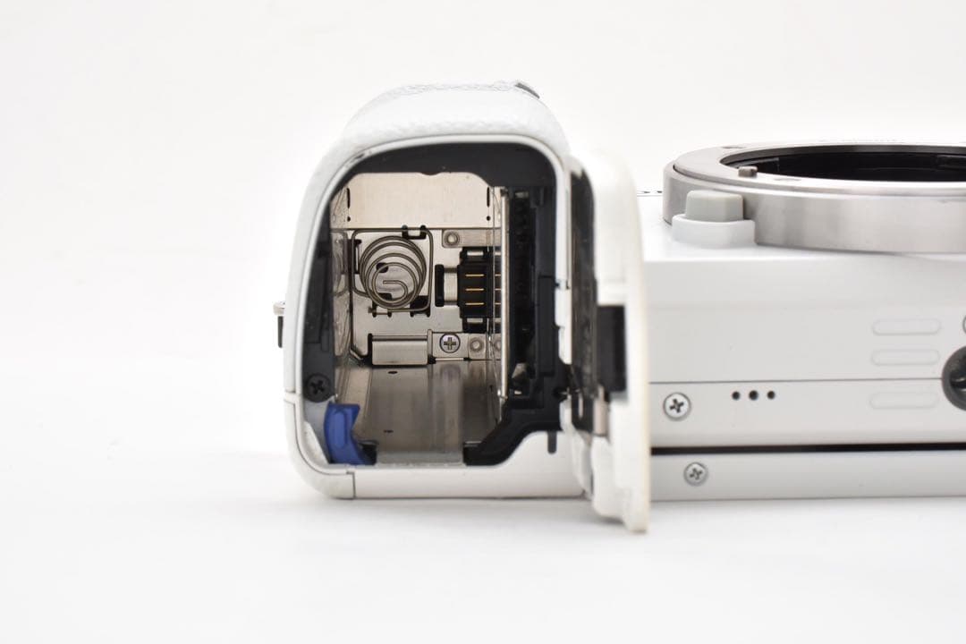 ショット数 8490回 ソニー SONY α6000 ダブルズームキット