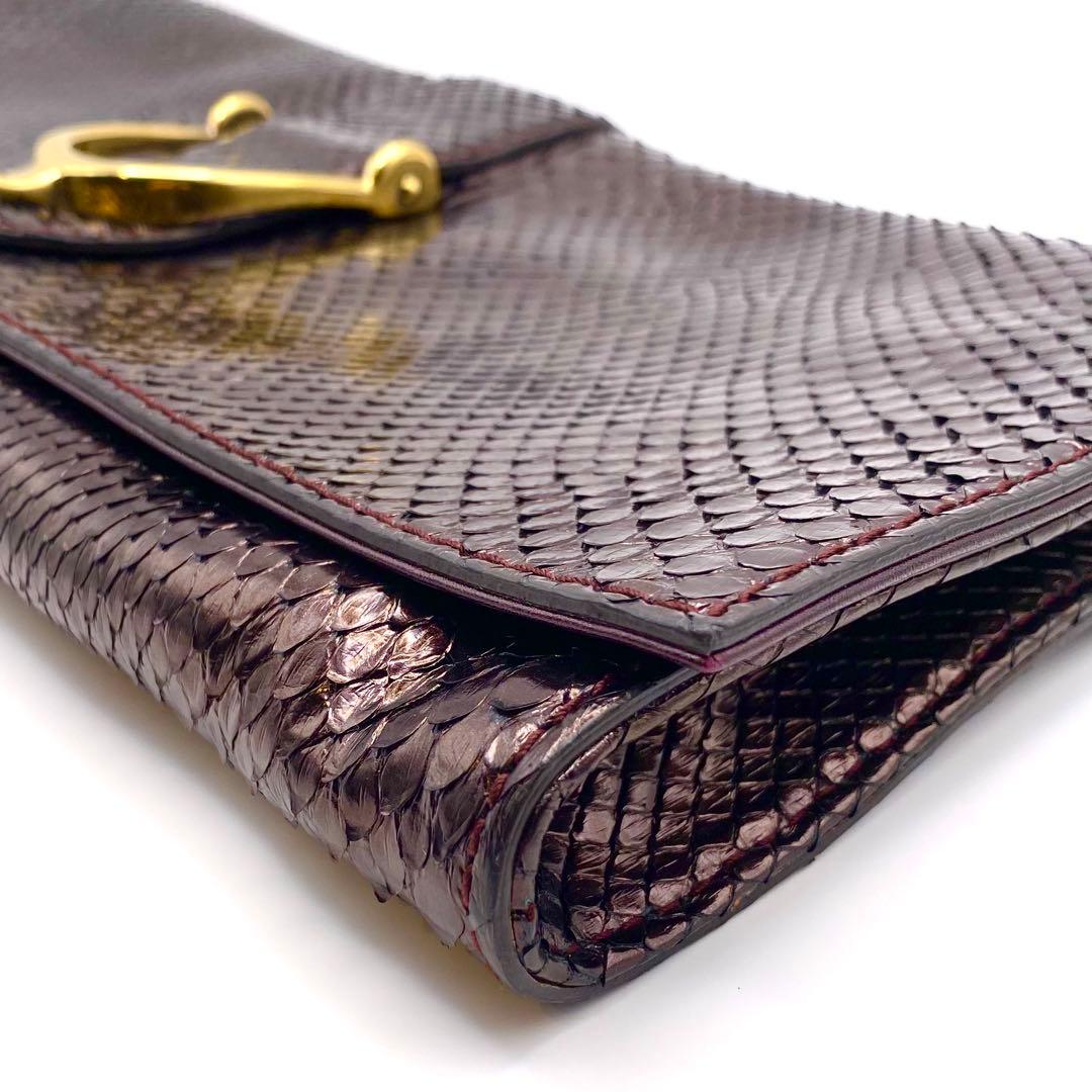 新品未使用 グッチ パイソンレザー クラッチバッグ ヘビ革 ハンドバッグ 高級感