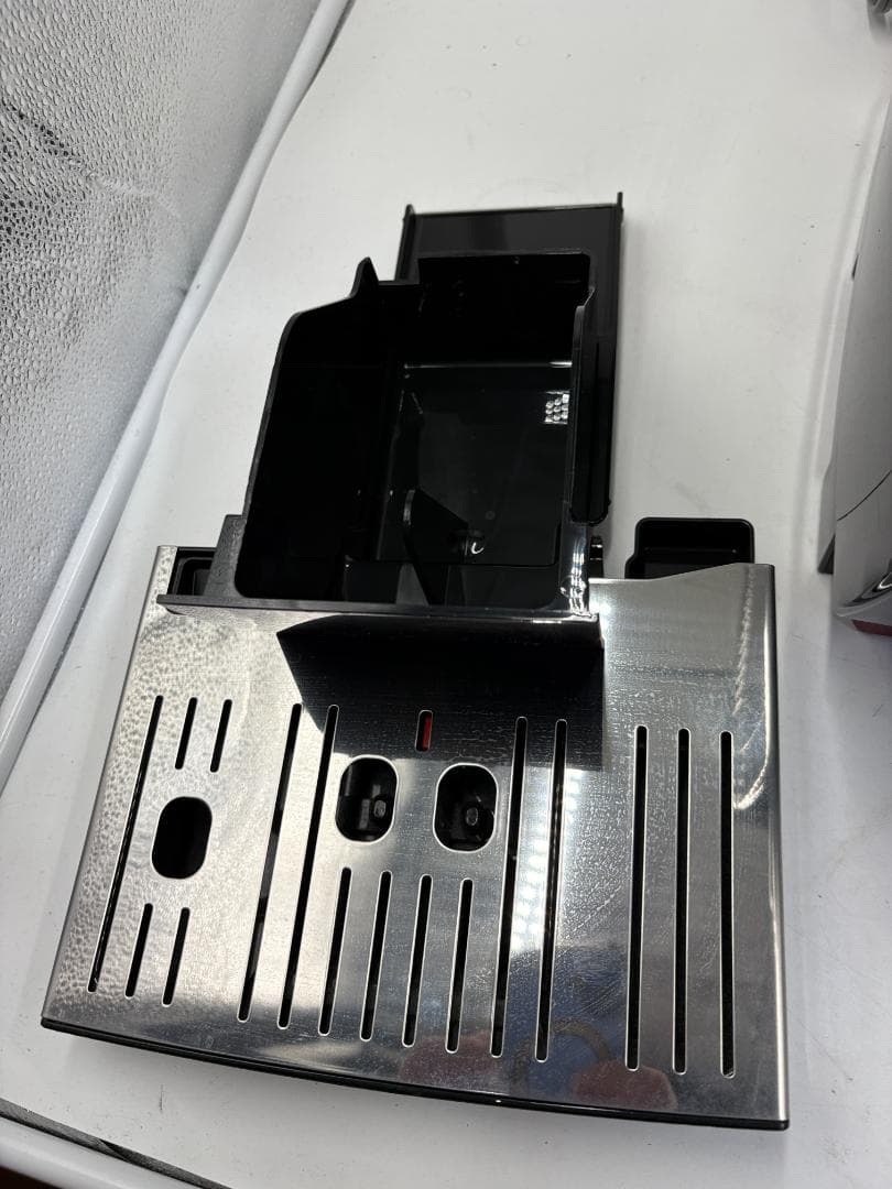 【未使用品】デロンギ ディナミカ ECAM35055B 全自動コーヒーマシン