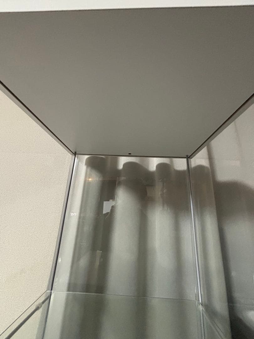 IKEA デトルフ 白 透明ガラスケース 3段棚