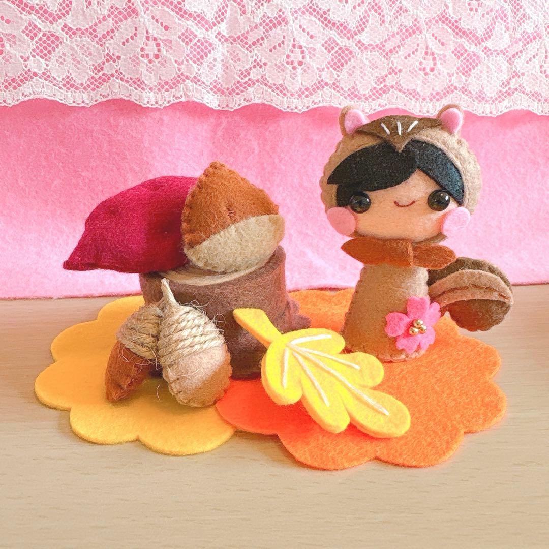 ハンドメイド・フェルト・フレーム飾り・専用