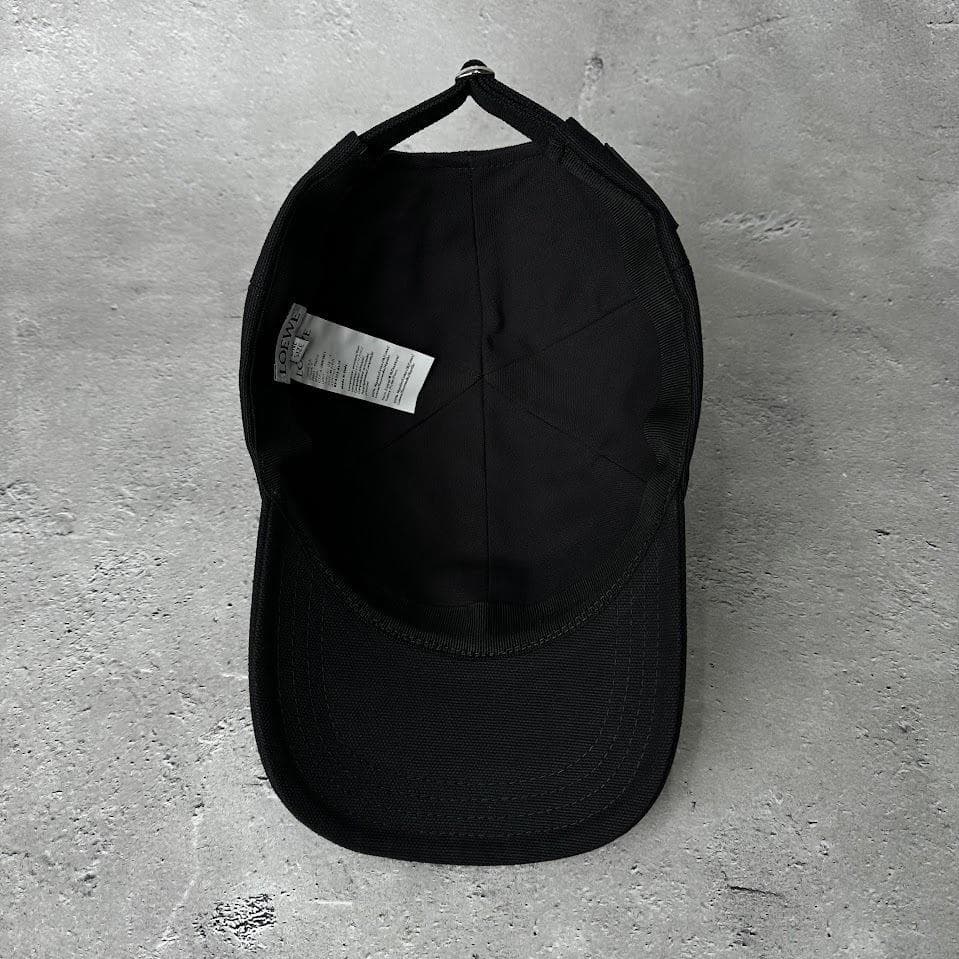 LOEWE ブラック キャンパス パッチキャップ ロゴ刺繍 2025SS
