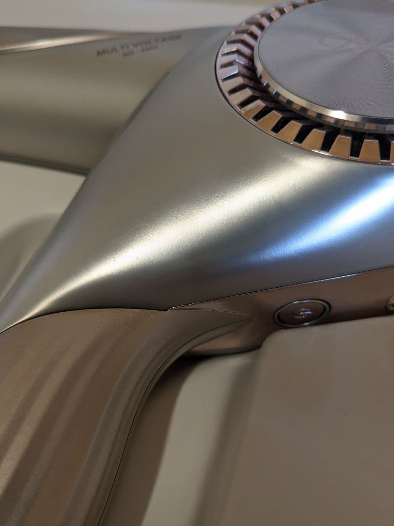 【美品】ReFa リファビューテック ドライヤー　RE-CB-48A　シャンパン