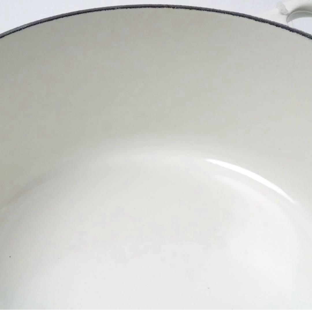 【未使用】LE CREUSET　ココット ロンド ホワイト　22cm