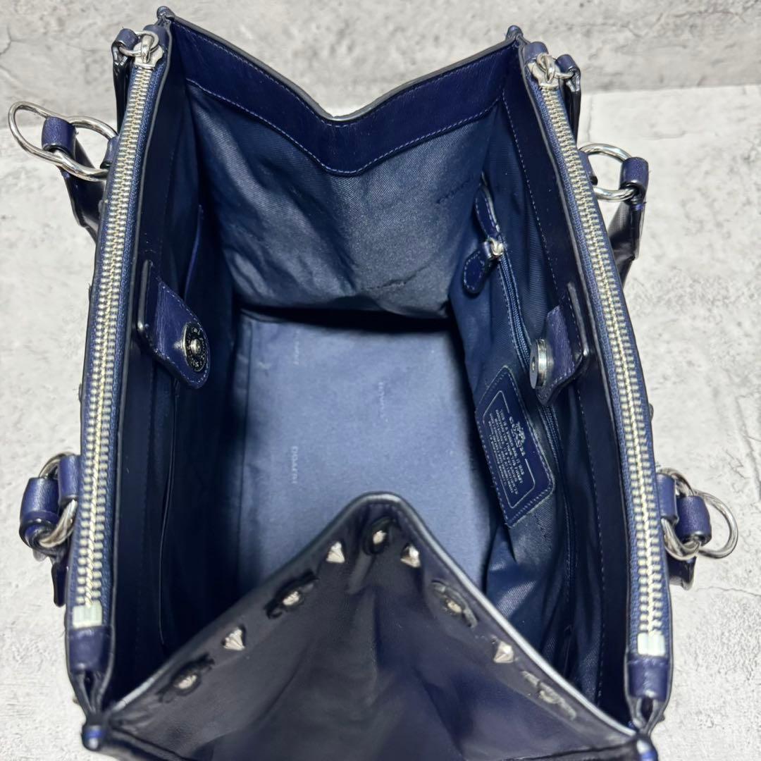 極美品✨️希少 コーチ ハンドバッグ キャリーオール ターンロック 本革 花 紺