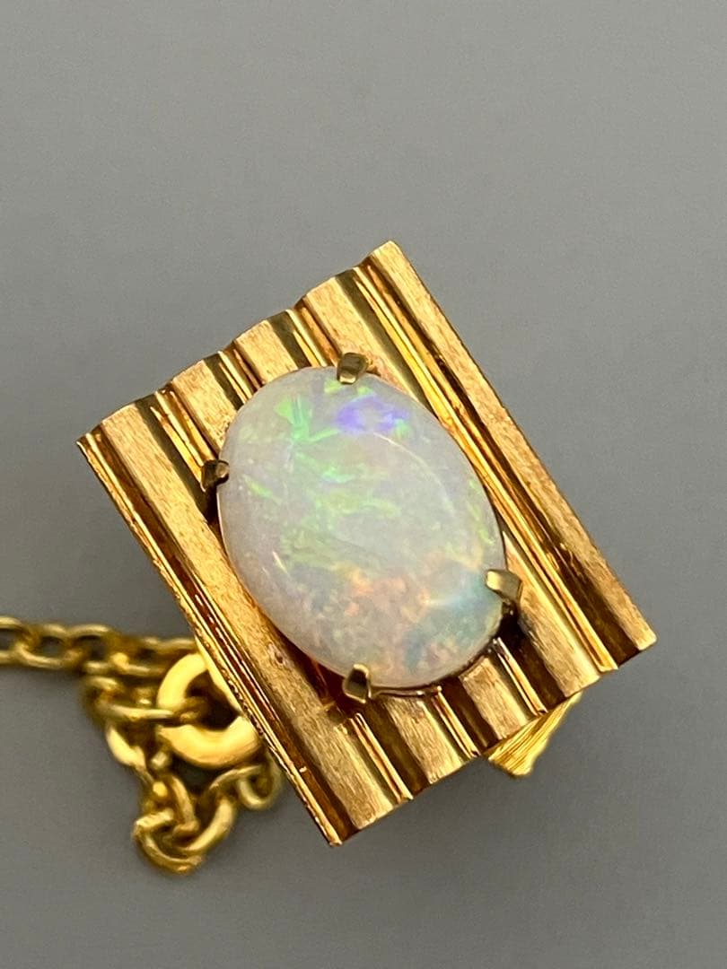 ラッコ⭐️ ネクタイピン　k18 オパール