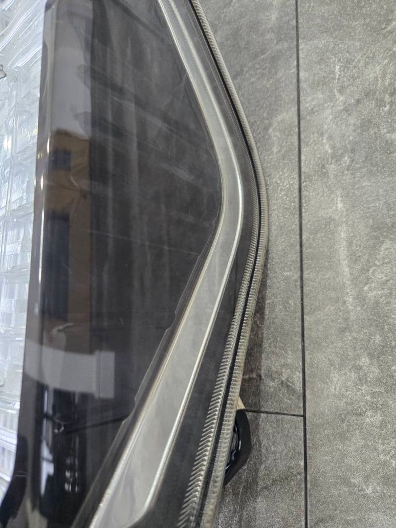 LA600S　ダイハツ　タント　カスタム後期　テールランプ