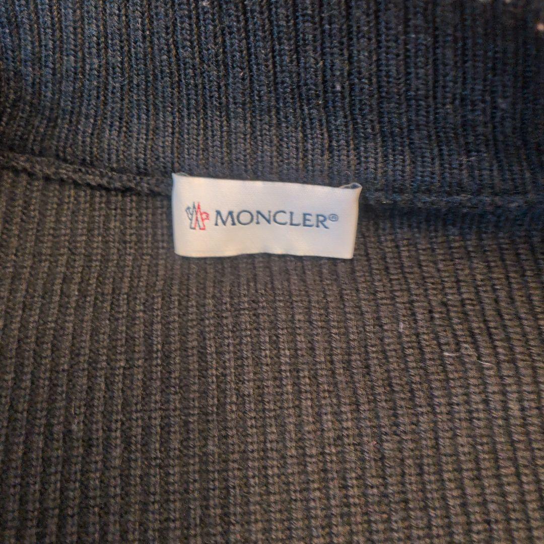 MONCLER ブラック ダウンジャケット